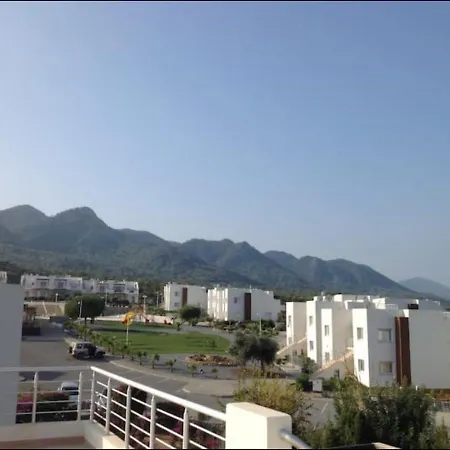 Penthouse With Breathtaking Panoramic Views Of Mediterranean Sea & Mountains شقة Akanthou