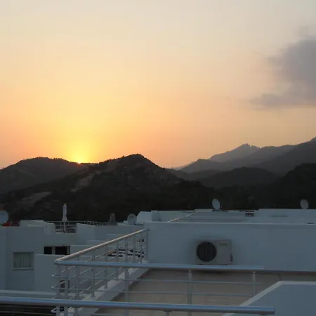 Апартаменты Penthouse With Breathtaking Panoramic Views Of Mediterranean Sea And Mountain *