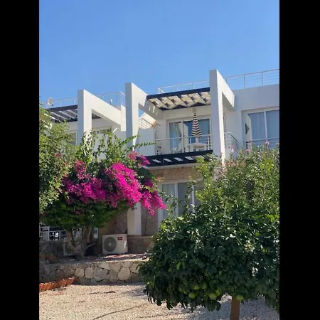 Apartamento Penthouse With Breathtaking Panoramic Views Of Mediterranean Sea And Mountain Akanthou