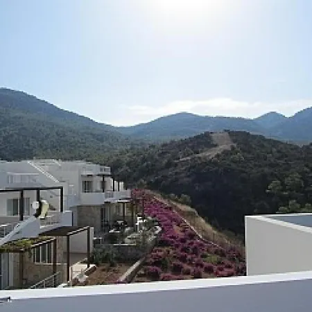 Penthouse With Breathtaking Panoramic Views Of Mediterranean Sea And Mountain *