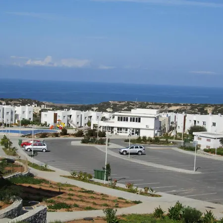 Apartamento Penthouse With Breathtaking Panoramic Views Of Mediterranean Sea And Mountain Akanthou