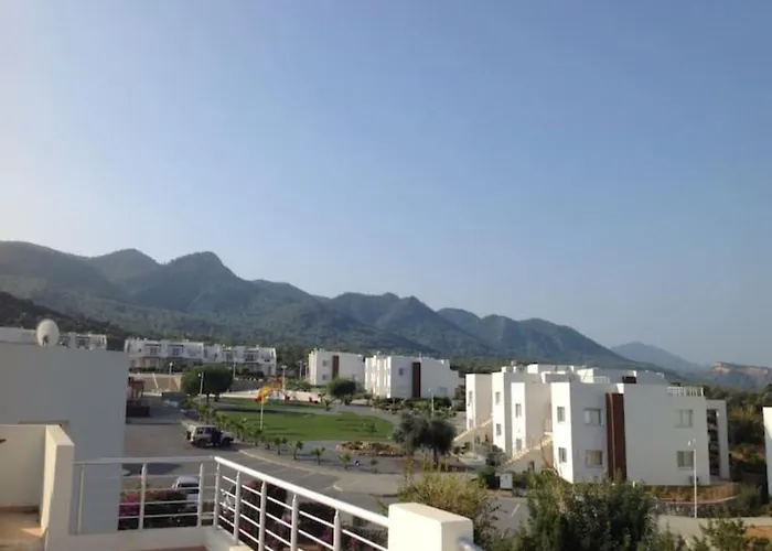 Penthouse With Breathtaking Panoramic Views Of Mediterranean Sea And Mountain Apartmán Akanthou