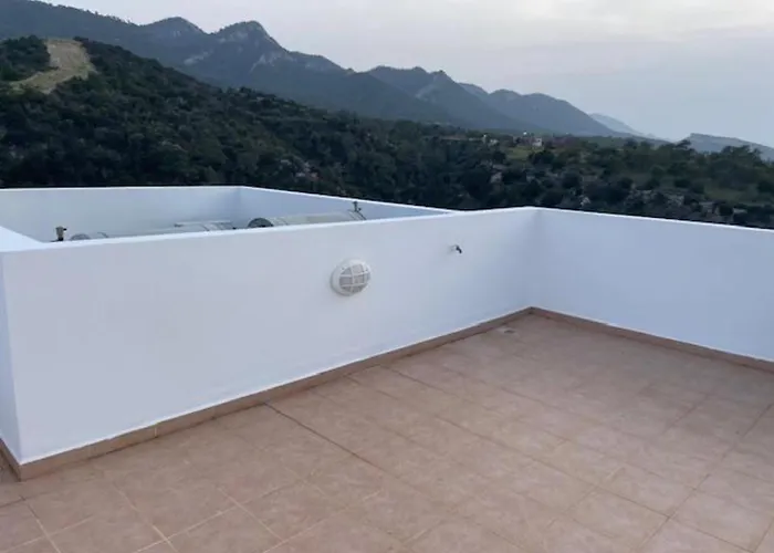 Penthouse With Breathtaking Panoramic Views Of Mediterranean Sea And Mountain *